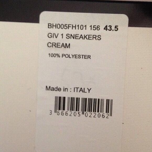 Givenchy Cream Giv 1 Light Runner Sneakers in Neutrals 43.5 NWT - Picture 3 of 4